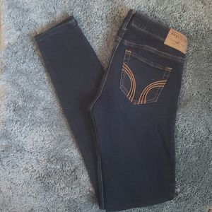 🔵 2 for $15. Hollister (0R) Jeans